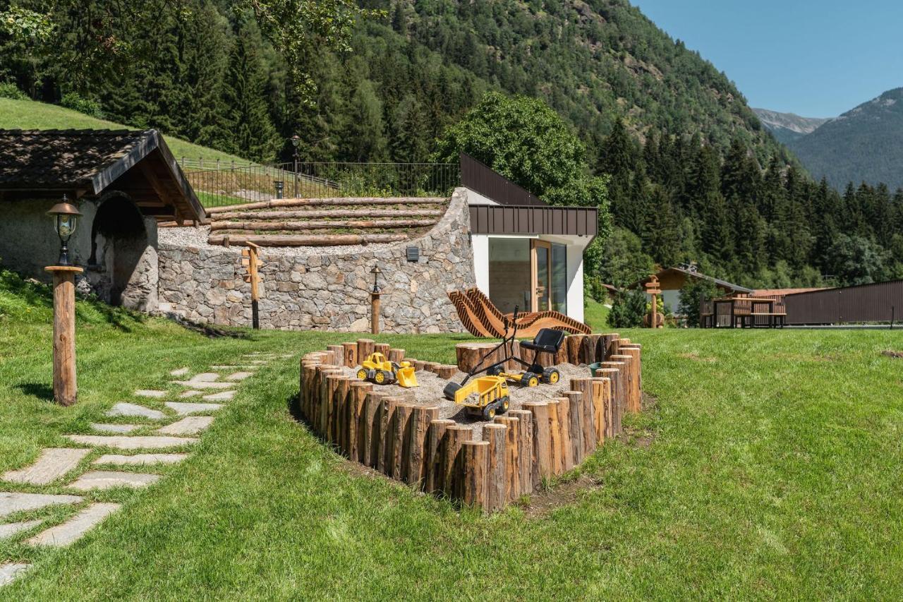 Innermoser Bauernhof - Chalets Molini di Tures Buitenkant foto