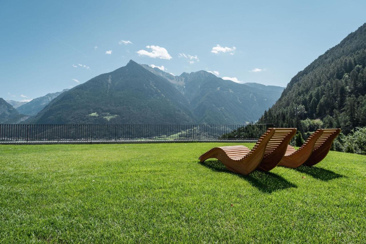 Innermoser Bauernhof - Chalets Molini di Tures Buitenkant foto